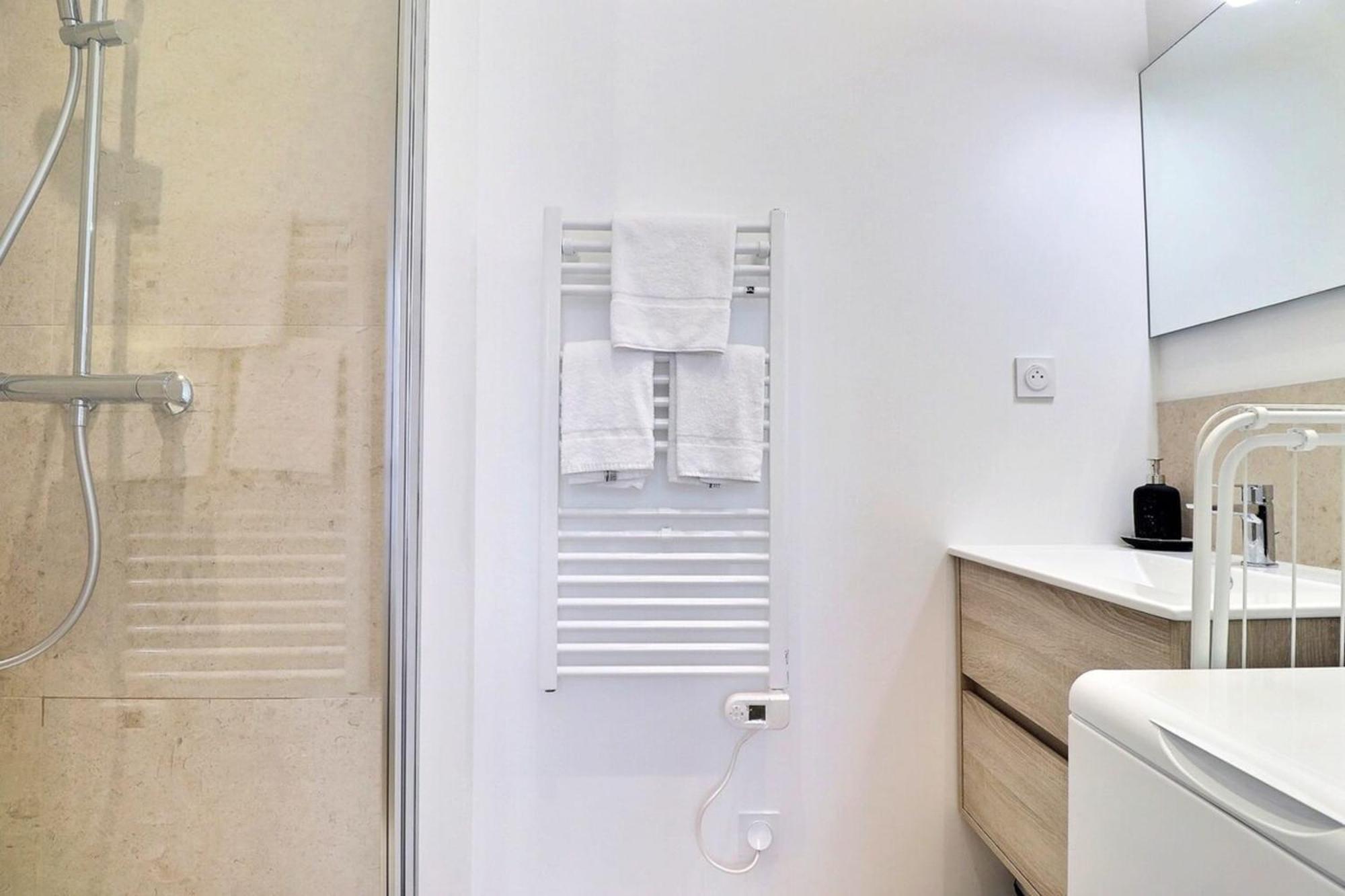 L'Origami - Lovely Newly Renovated Apartment With Garage - Віллербанн Екстер'єр фото